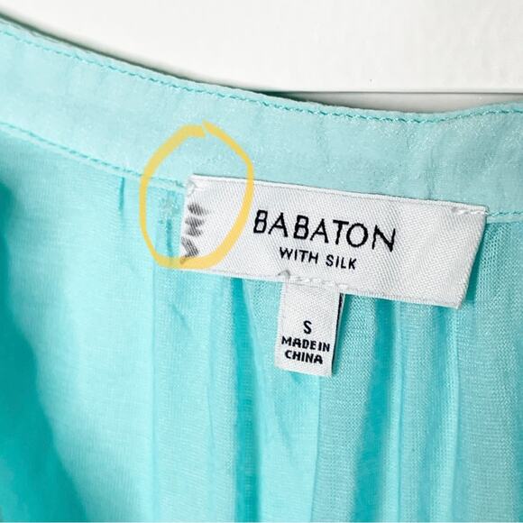 Babaton Aritizia Split Neck Silk Front Cap Sleeve Blouse Aqua Blue Size Small - Picture 9 of 9